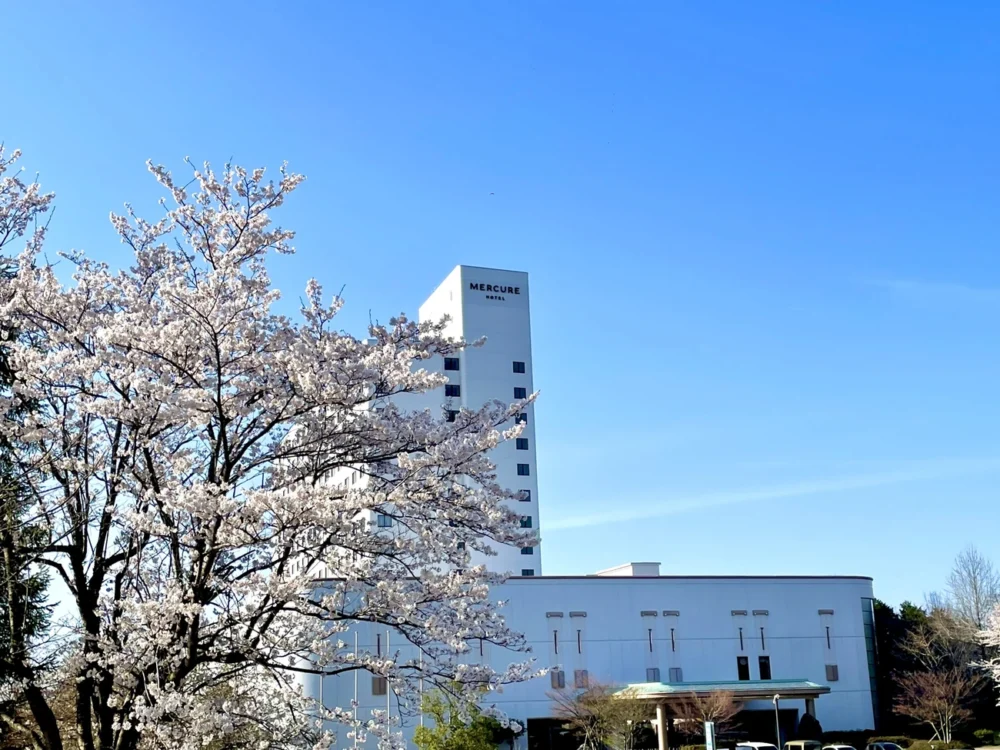 Enjoy a relaxing trip to Hokuriku on a hill overlooking the Tonami Plain
