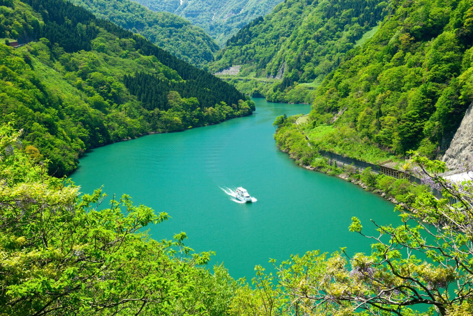Shogawa Gorge Pleasure Boat - Mercure Toyama Tonami Resort & Spa